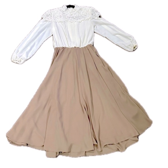 ππΌ URSULA OF SWITZERLAND ULTRA RARE 70s Cream Lace Tan Chiffon Maxi Dress Sz 10 - Picture 8 of 13